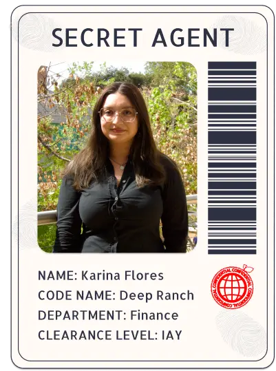 Headshot of Karina Flores